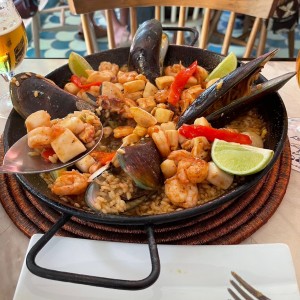 Paella marinera (para 2)