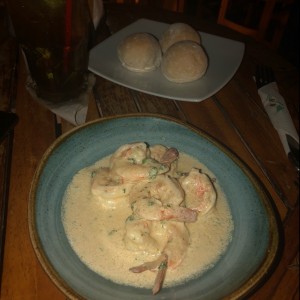 Langostinos al ajillo