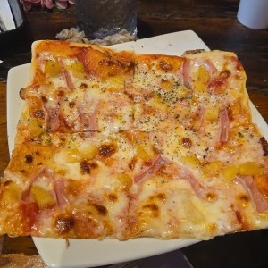 pizza HAWAIANA 