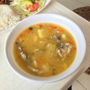 Sopa de pollo