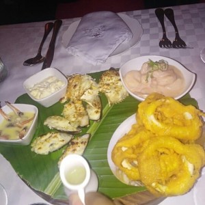 bandeja de mariscos sutidos