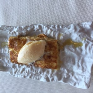 torrija con leche quemada