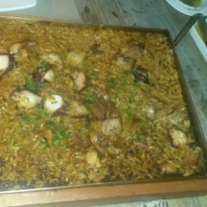 Arroz socarrat costilla y pulpo